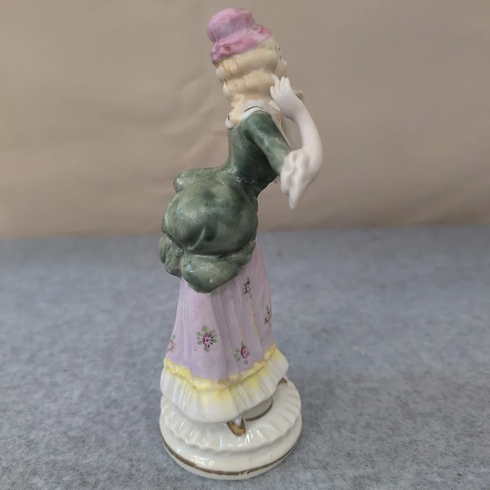 VTG Porcelain Figurine Lady Woman Figurine Produced by Hal-sey‎ Fifth Ave. L & M